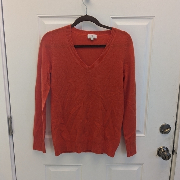 AG Adriano Goldschmied Orange V-Neck Sweater - Picture 1 of 1